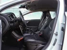 Volvo V40 (2015) thumbnail 14