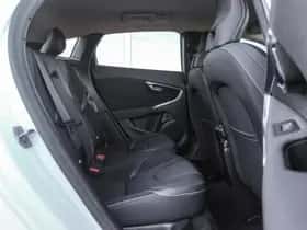Volvo V40 (2015) thumbnail 19