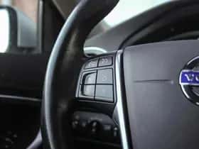 Volvo V40 (2015) thumbnail 21