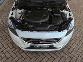 Volvo V40 (2015) thumbnail 10