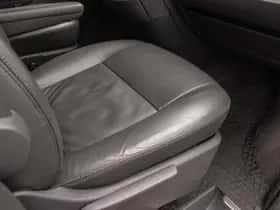 Volkswagen Transporter (2011) thumbnail 17