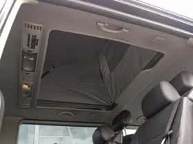 Volkswagen Transporter (2011) thumbnail 24