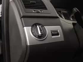 Volkswagen Transporter (2011) thumbnail 35