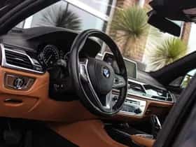 BMW 7-Serie (2015) thumbnail 53