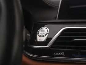 BMW 7-Serie (2015) thumbnail 55