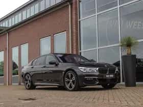 BMW 7-Serie (2015) thumbnail 9