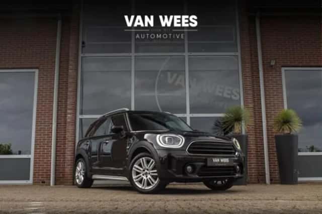 MINI Countryman (2023) thumbnail 1