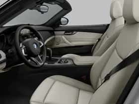 BMW Z4 (2010) thumbnail 4