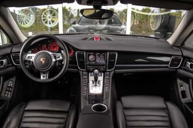 Porsche Panamera (2013) thumbnail 3