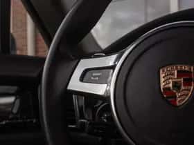 Porsche Panamera (2013) thumbnail 22