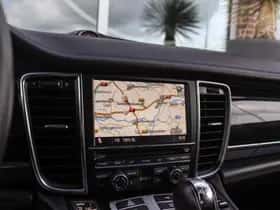 Porsche Panamera (2013) thumbnail 28