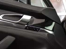 Porsche Panamera (2013) thumbnail 42