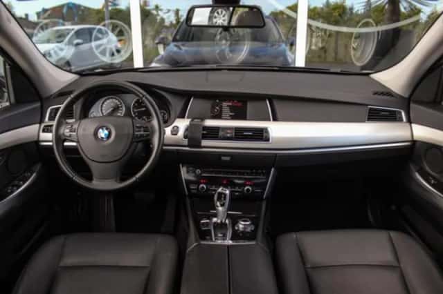 BMW 5-Serie (2015) thumbnail 3