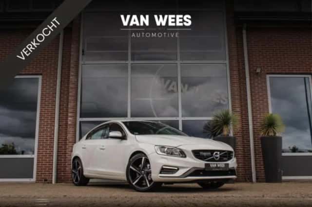 Volvo S60 (2013) thumbnail 1