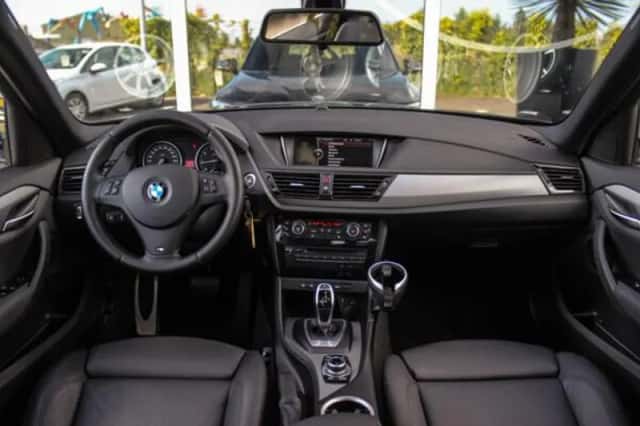 BMW X1 (2014) thumbnail 3