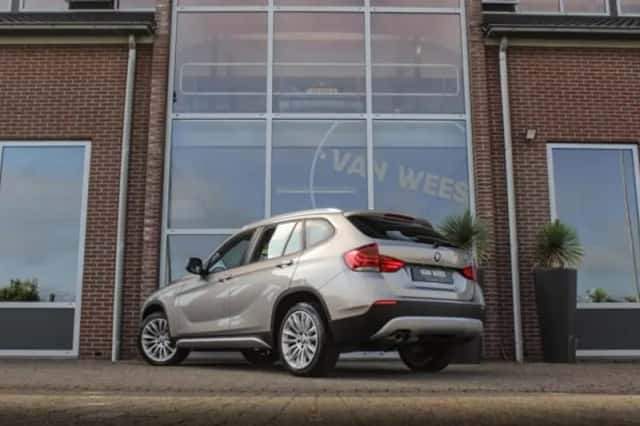 BMW X1 (2010) thumbnail 4