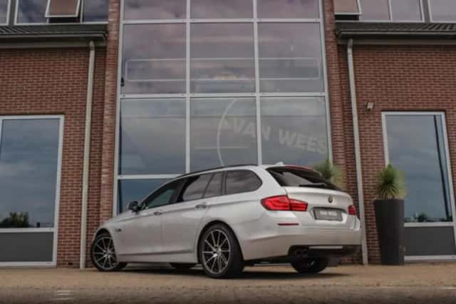 BMW 5-Serie (2010) thumbnail 4