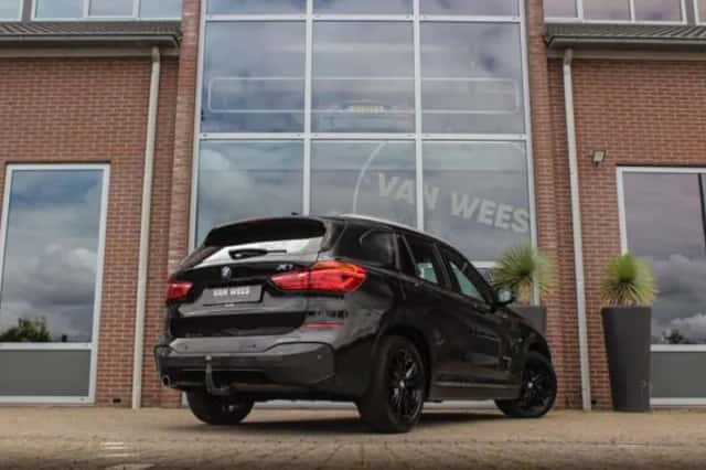 BMW X1 (2016) thumbnail 5