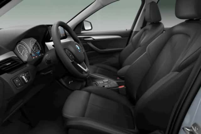 BMW X1 (2022) thumbnail 4