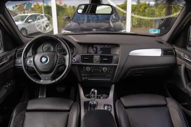 BMW X3 (2012) thumbnail 3
