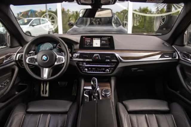 BMW 5-Serie (2018) thumbnail 3