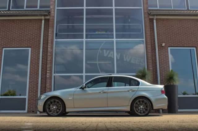 BMW 3-Serie (2011) thumbnail 6