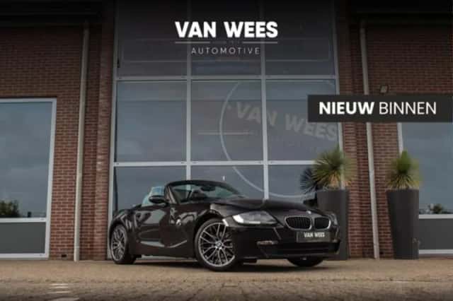 BMW Z4 (2015) thumbnail 1