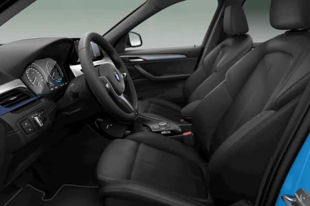 BMW X1 (2021) thumbnail 3