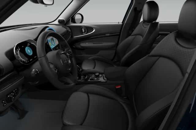 MINI Clubman (2021) thumbnail 3