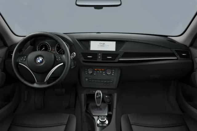 BMW X1 (2011) thumbnail 2