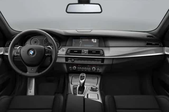 BMW 5-Serie (2011) thumbnail 2
