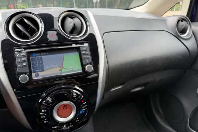 Nissan Note (2016) thumbnail 3
