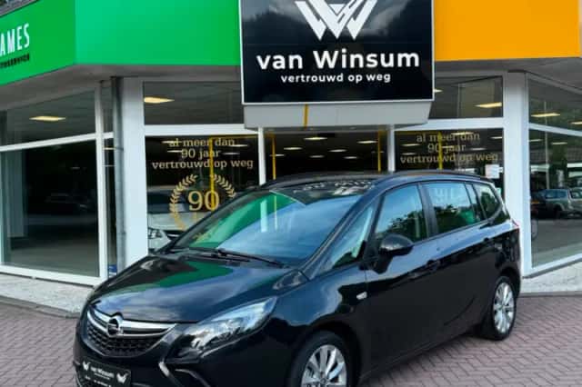 Opel Zafira (2013) thumbnail 1