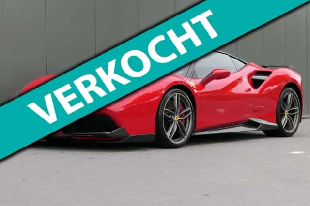 Ferrari 488 (2015) thumbnail 1