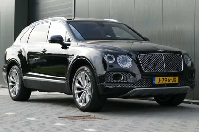 Bentley Bentayga (2016) thumbnail 6