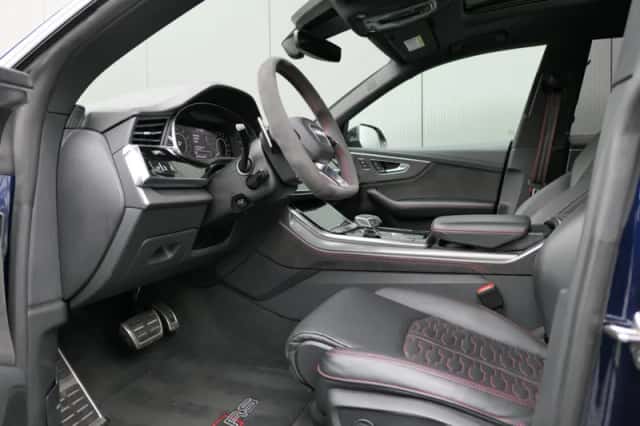 Audi Q8 (2020) thumbnail 3