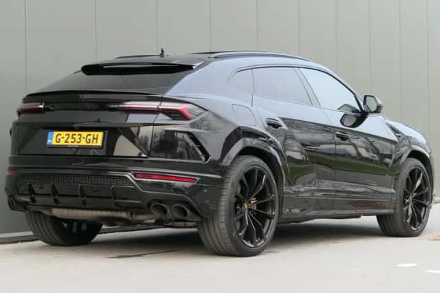 Lamborghini Urus (2019) thumbnail 2