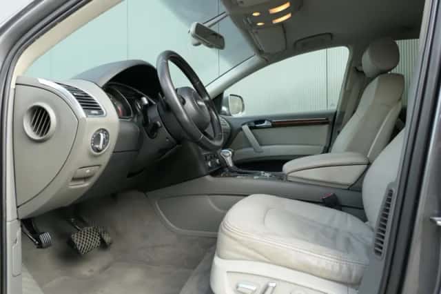 Audi Q7 (2012) thumbnail 3
