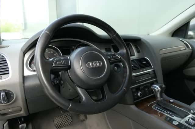 Audi Q7 (2012) thumbnail 4