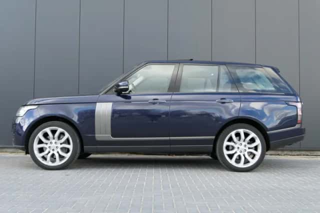 Land Rover Range Rover (2015) thumbnail 2