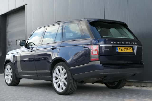 Land Rover Range Rover (2015) thumbnail 3