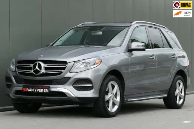 Mercedes-Benz GLE (2016) thumbnail 1