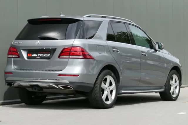 Mercedes-Benz GLE (2016) thumbnail 2