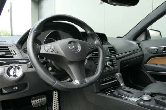 Mercedes-Benz E-Klasse (2011) thumbnail 4