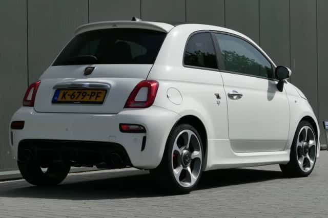 Abarth 595 (2016) thumbnail 2