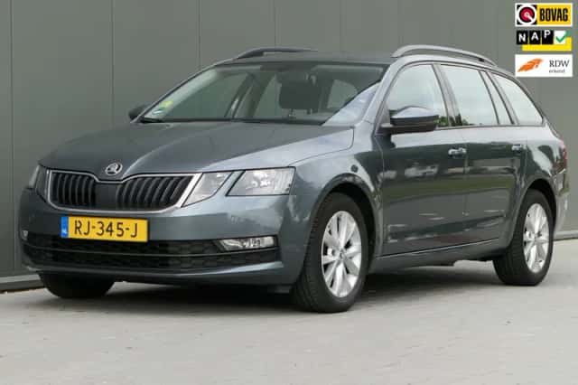 Škoda Octavia (2018) thumbnail 1