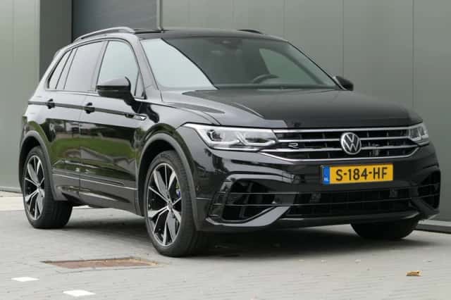 Volkswagen Tiguan (2021) thumbnail 3
