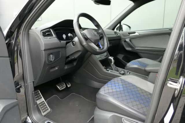 Volkswagen Tiguan (2021) thumbnail 4
