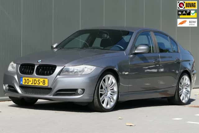 BMW 3-Serie (2009) thumbnail 1