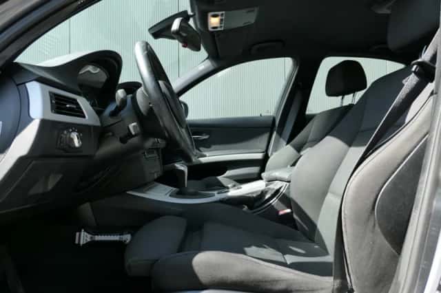 BMW 3-Serie (2009) thumbnail 3